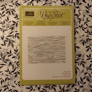 Stampin' Up! Big Shot Woodgrain Embossing Folder - Green and White